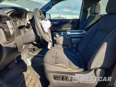Zdjęcie 7 z 12 samochodu: 2021 CHEVROLET SILVERADO C1500 VIN:3GCNWAEH9MG105999 - miniatura