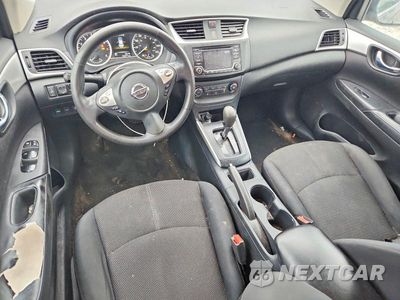 Zdjęcie 8 z 12 samochodu: 2018 NISSAN SENTRA S VIN:3N1AB7AP4JY201901 - miniatura