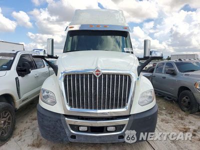 Piąte zdjęcie samochodu w środku: 2022 INTERNATIONAL LT625 SEMI TRUCK VIN:3HSDZAPR5NN816855 - miniatura