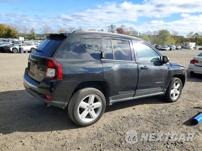 Trzecie zdjęcie samochodu z tyłu: 2014 JEEP COMPASS LATITUDE VIN:1C4NJCEA3ED680479 - miniatura