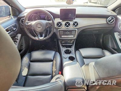 Zdjęcie 8 z 12 samochodu: 2018 MERCEDES-BENZ GLA 250 VIN:WDCTG4EB8JJ520365 - miniatura