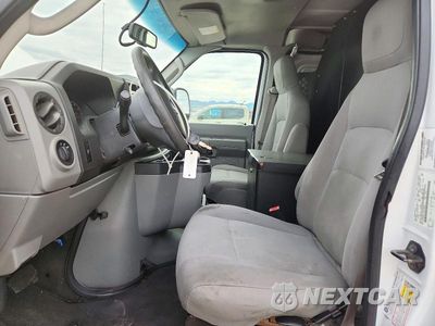 Zdjęcie 7 z 12 samochodu: 2013 FORD ECONOLINE E250 VAN VIN:1FTNE2EL3DDA16844 - miniatura