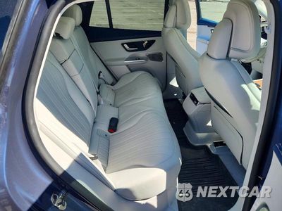 Zdjęcie 10 z 12 samochodu: 2024 MERCEDES-BENZ EQE SUV 500 4MATIC VIN:4JGGM2CB6RA049458 - miniatura