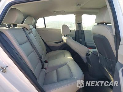 Zdjęcie 10 z 12 samochodu: 2017 HYUNDAI IONIQ LIMITED VIN:KMHC05LC7HU026949 - miniatura