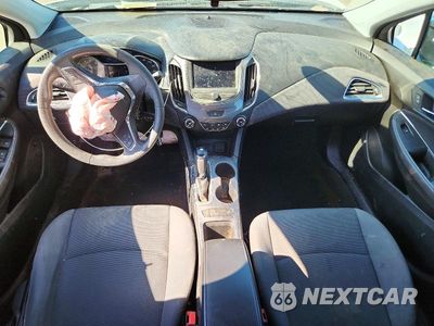 Zdjęcie 8 z 12 samochodu: 2019 CHEVROLET CRUZE LS VIN:1G1BC5SM6K7147665 - miniatura