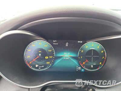 Zdjęcie 9 z 12 samochodu: 2019 MERCEDES-BENZ C 300 4MATIC VIN:55SWF8EB7KU297983 - miniatura