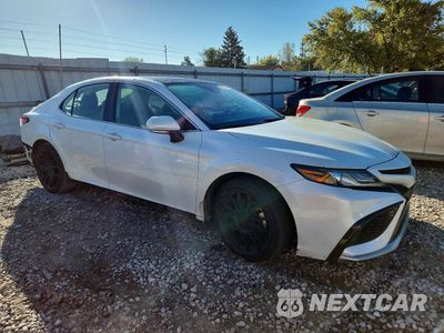 Czwarte zdjęcie samochodu z boku: 2021 TOYOTA CAMRY XSE VIN:4T1K61BK8MU044205 - miniatura