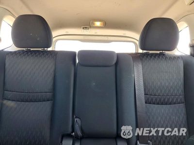 Zdjęcie 10 z 13 samochodu: 2017 NISSAN ROGUE S VIN:KNMAT2MV2HP603497 - miniatura
