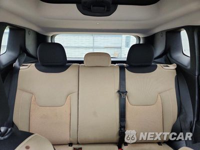 Zdjęcie 10 z 13 samochodu: 2016 JEEP RENEGADE LATITUDE VIN:ZACCJABW6GPD70360 - miniatura