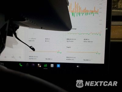 Zdjęcie 9 z 14 samochodu: 2022 TESLA MODEL Y VIN:7SAYGAEE2NF574832 - miniatura