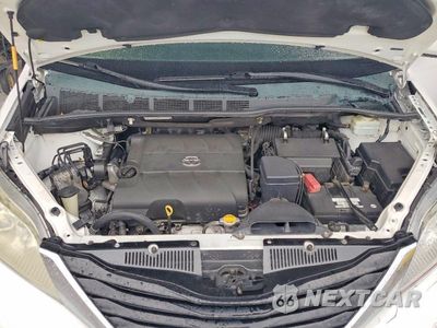 Zdjęcie 12 z 13 samochodu: 2014 TOYOTA SIENNA LE VIN:5TDKK3DC2ES525297 - miniatura