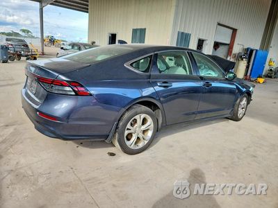 Trzecie zdjęcie samochodu z tyłu: 2024 HONDA ACCORD LX VIN:1HGCY1F20RA061832 - miniatura