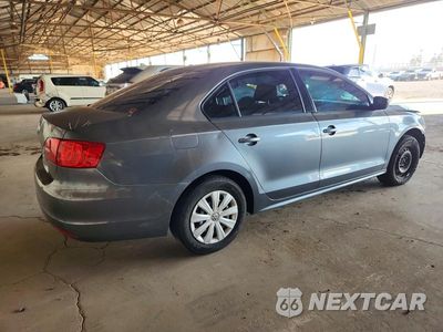 Trzecie zdjęcie samochodu z tyłu: 2014 VOLKSWAGEN JETTA BASE VIN:3VW2K7AJ0EM324859 - miniatura