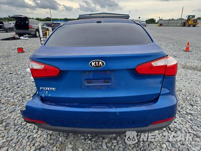 Zdjęcie 6 z 12 samochodu: 2014 KIA FORTE LX VIN:KNAFX4A68E5155015 - miniatura