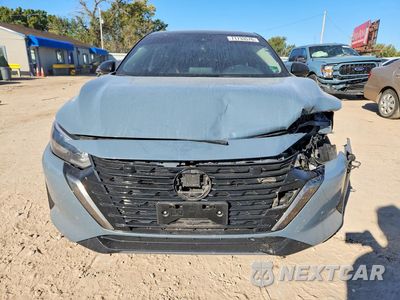 Piąte zdjęcie samochodu w środku: 2024 NISSAN SENTRA VIN:3N1AB8DV7RY201290 - miniatura