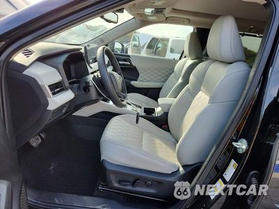 Zdjęcie 7 z 13 samochodu: 2024 MITSUBISHI OUTLANDER SEL VIN:JA4J4WA89RZ037843 - miniatura