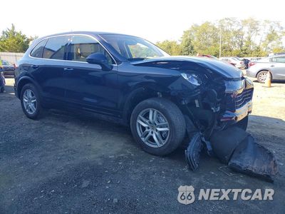 Czwarte zdjęcie samochodu z boku: 2016 PORSCHE CAYENNE VIN:WP1AA2A21GLA11478 - miniatura