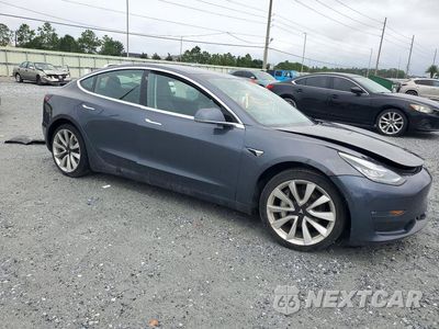 Czwarte zdjęcie samochodu z boku: 2020 TESLA MODEL 3 VIN:5YJ3E1EB9LF646433 - miniatura