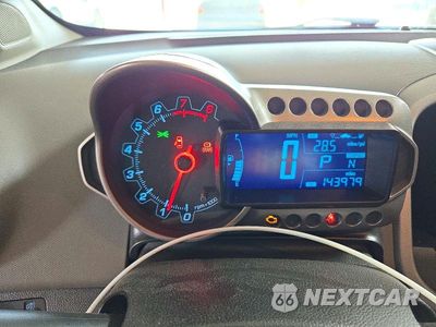 Zdjęcie 9 z 12 samochodu: 2013 CHEVROLET SONIC LT VIN:1G1JC5SH8D4154104 - miniatura