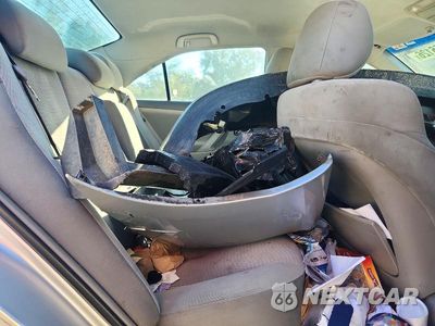 Zdjęcie 10 z 12 samochodu: 2011 TOYOTA CAMRY LE VIN:4T1BF3EK2BU738442 - miniatura