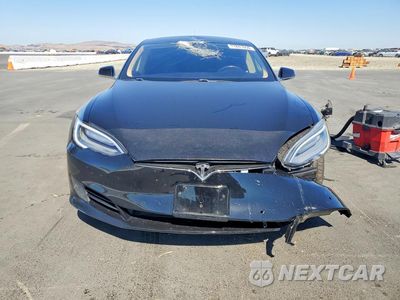 Piąte zdjęcie samochodu w środku: 2016 TESLA MODEL S VIN:5YJSA1E15GF142479 - miniatura
