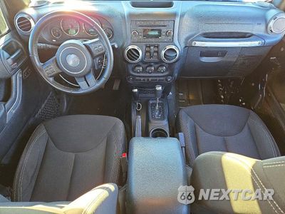 Zdjęcie 8 z 13 samochodu: 2018 JEEP WRANGLER UNLIMITED SAHARA VIN:1C4BJWEG7JL937359 - miniatura