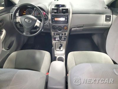 Zdjęcie 8 z 12 samochodu: 2012 TOYOTA COROLLA LE VIN:2T1BU4EE7CC870072 - miniatura