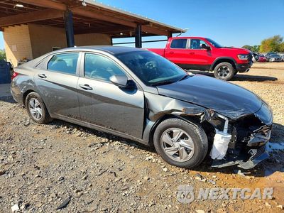 Czwarte zdjęcie samochodu z boku: 2024 HYUNDAI ELANTRA SE VIN:KMHLL4DG5RU699811 - miniatura