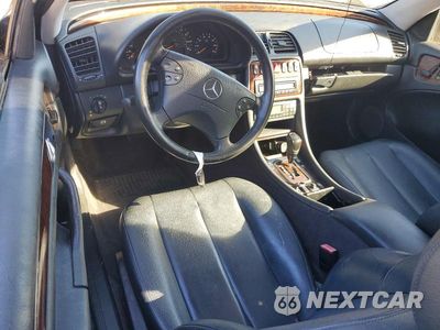 Zdjęcie 8 z 12 samochodu: 2001 MERCEDES-BENZ CLK 320 VIN:WDBLJ65G51F180107 - miniatura