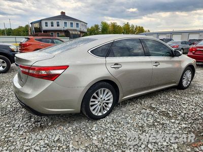 Trzecie zdjęcie samochodu z tyłu: 2013 TOYOTA AVALON HYBRID XLE PREMIUM VIN:4T1BD1EB4DU012014 - miniatura