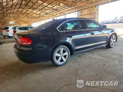 Trzecie zdjęcie samochodu z tyłu: 2014 VOLKSWAGEN PASSAT SE VIN:1VWBP7A30EC013422 - miniatura