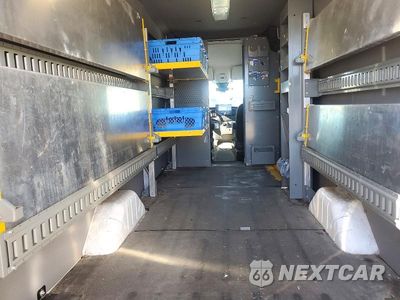 Zdjęcie 10 z 13 samochodu: 2022 FORD TRANSIT 350 DELIVERY VAN VIN:1FTBW3XK0NKA30465 - miniatura