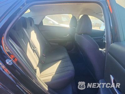 Zdjęcie 10 z 12 samochodu: 2021 HYUNDAI ELANTRA SEL VIN:5NPLM4AG5MH023402 - miniatura