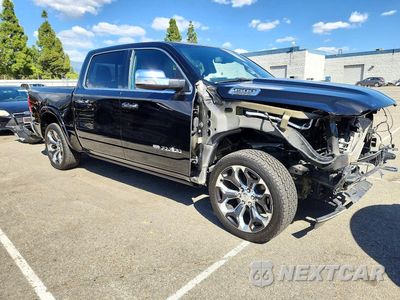 Czwarte zdjęcie samochodu z boku: 2019 RAM 1500 LONGHORN VIN:1C6SRFKT8KN707708 - miniatura