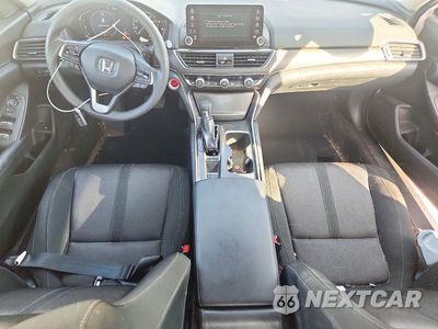 Zdjęcie 8 z 12 samochodu: 2018 HONDA ACCORD EX VIN:1HGCV1F46JA010172 - miniatura