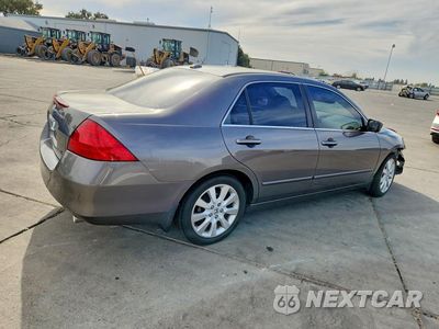 Trzecie zdjęcie samochodu z tyłu: 2007 HONDA ACCORD EX VIN:1HGCM66557A050986 - miniatura