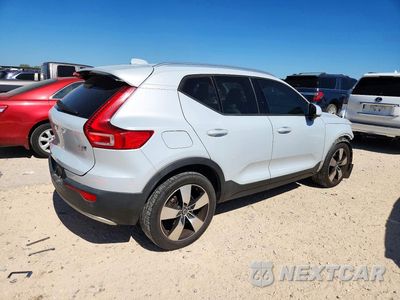 Trzecie zdjęcie samochodu z tyłu: 2020 VOLVO XC40 T5 MOMENTUM VIN:YV4162UK8L2287538 - miniatura
