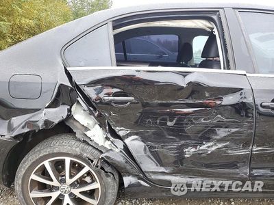 Zdjęcie 10 z 12 samochodu: 2017 VOLKSWAGEN JETTA SE VIN:3VWDB7AJ0HM256771 - miniatura
