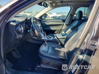 Zdjęcie 7 z 13 samochodu: 2018 ALFA ROMEO STELVIO VIN:ZASFAKAN0J7B68847 - miniatura