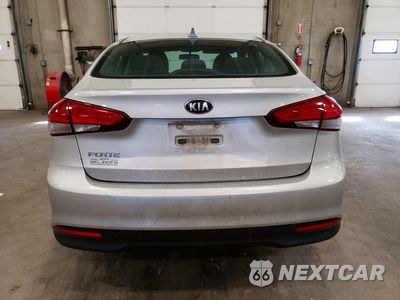 Zdjęcie 6 z 13 samochodu: 2017 KIA FORTE LX VIN:3KPFK4A78HE031278 - miniatura