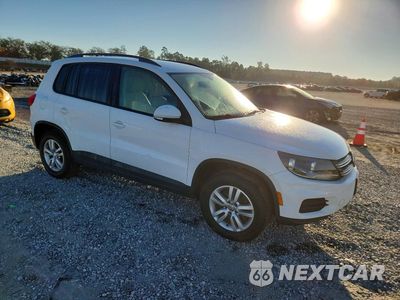 Czwarte zdjęcie samochodu z boku: 2017 VOLKSWAGEN TIGUAN S VIN:WVGBV7AX0HK005161 - miniatura