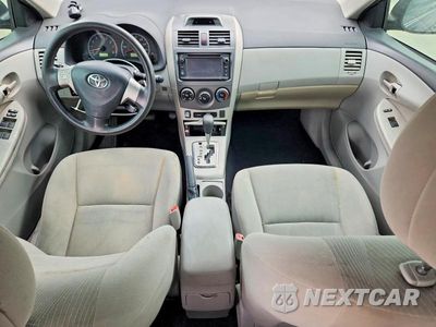 Zdjęcie 8 z 13 samochodu: 2013 TOYOTA COROLLA LE VIN:5YFBU4EEXDP124037 - miniatura