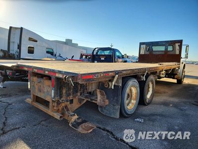 Trzecie zdjęcie samochodu z tyłu: 2016 FREIGHTLINER BUSINESS CLASS M2 FLATBED TRUCK VIN:1FVHCYCY3GHHF7841 - miniatura