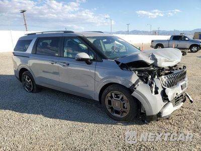 Czwarte zdjęcie samochodu z boku: 2025 KIA CARNIVAL EX VIN:KNDNC5KA1S6080389 - miniatura