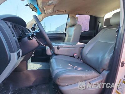 Zdjęcie 7 z 12 samochodu: 2010 TOYOTA TUNDRA DOUBLE CAB SR5 VIN:5TFTM5F10AX001091 - miniatura