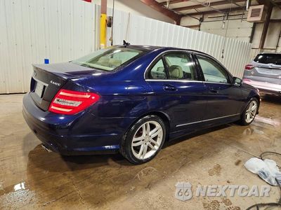 Trzecie zdjęcie samochodu z tyłu: 2014 MERCEDES-BENZ C 300 4MATIC VIN:WDDGF8AB0EA954654 - miniatura