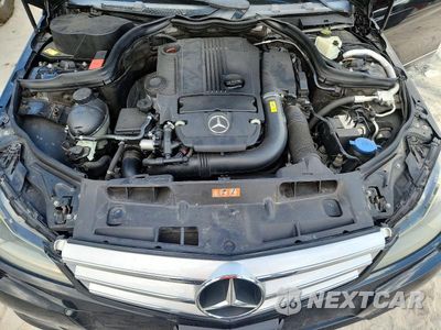 Zdjęcie 11 z 12 samochodu: 2013 MERCEDES-BENZ C 250 VIN:WDDGF4HB6DA850344 - miniatura
