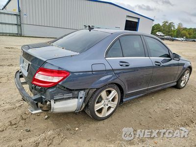 Trzecie zdjęcie samochodu z tyłu: 2010 MERCEDES-BENZ C 300 VIN:WDDGF5EB9AA401360 - miniatura