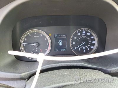 Zdjęcie 9 z 13 samochodu: 2016 HYUNDAI TUCSON ECO VIN:KM8J3CA23GU124937 - miniatura