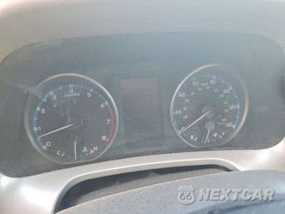 Zdjęcie 9 z 14 samochodu: 2018 TOYOTA RAV4 LE VIN:2T3BFREV6JW761404 - miniatura
